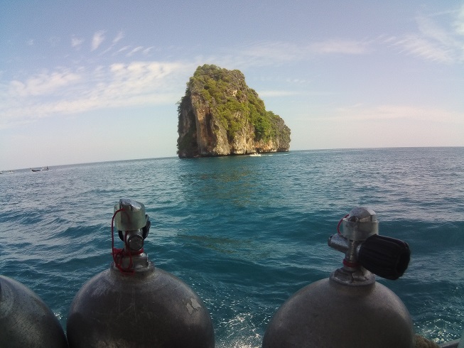 diving in Karon Thailand